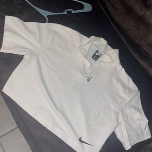 NIKE MOCKNECK CROP TOP LIMITED EDITION
